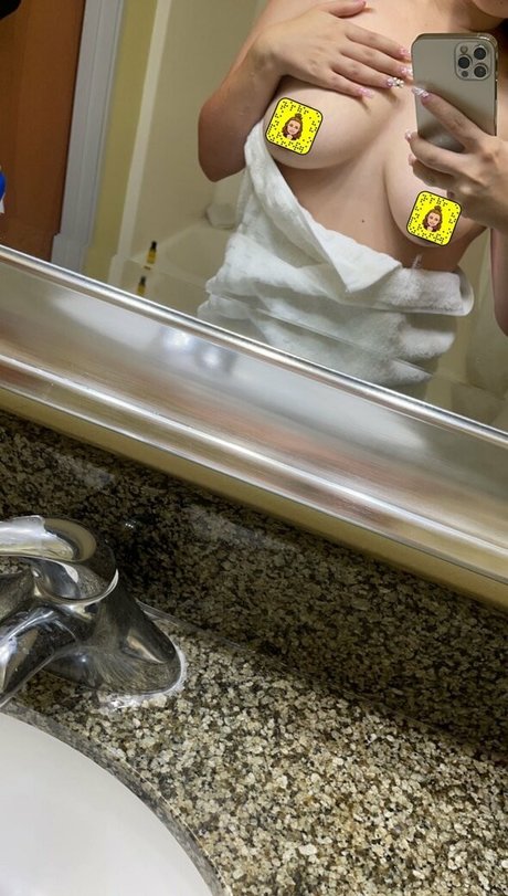 Nacktes geleaktes OnlyFans-Foto von Babyc121