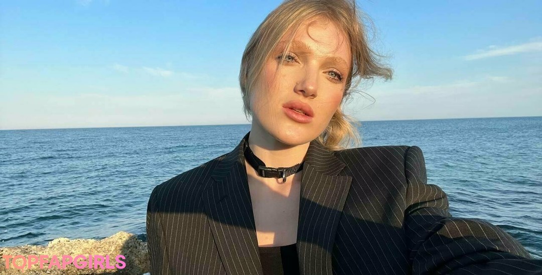 Nacktes geleaktes OnlyFans-Foto von Nightlyy #1037