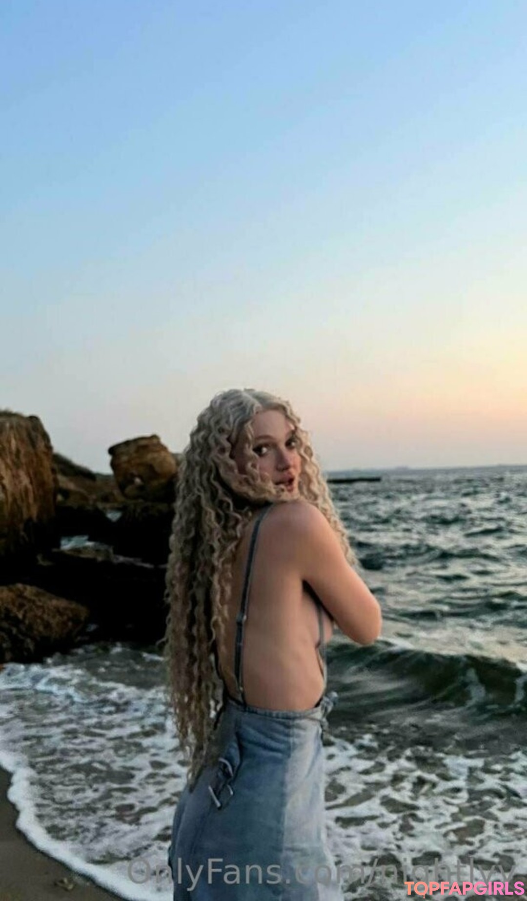 Nacktes geleaktes OnlyFans-Foto von Nightlyy #1054