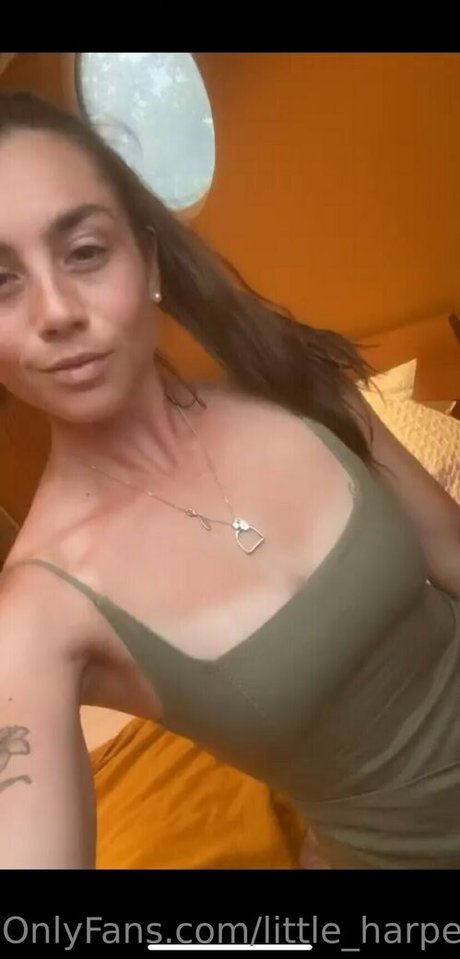 Nacktes geleaktes OnlyFans-Foto von Littleharperlee