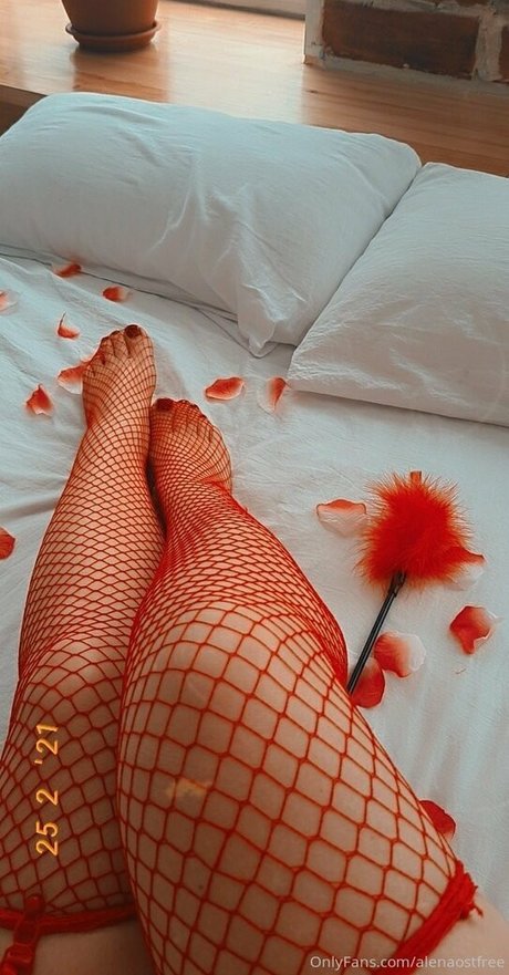 Nacktes geleaktes OnlyFans-Foto von Alenaostfree