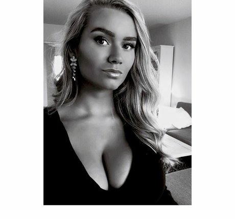 Nacktes geleaktes OnlyFans-Foto von Alma Tandrup