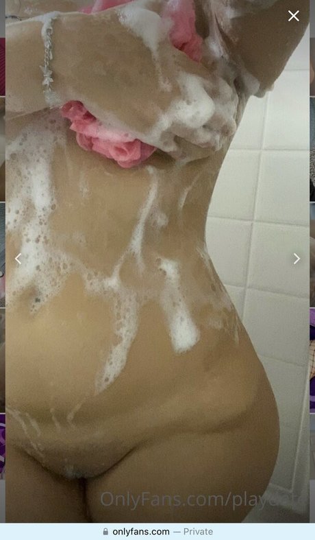 Nacktes geleaktes OnlyFans-Foto von Playdate