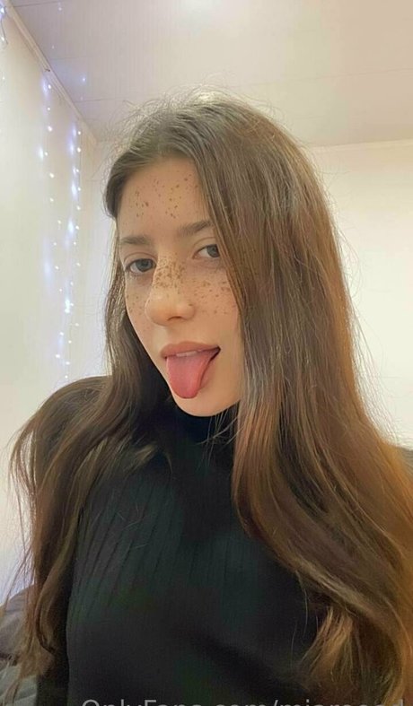 Nacktes geleaktes OnlyFans-Foto von Miareeed