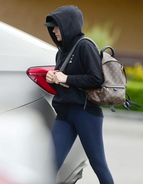 Nacktes geleaktes OnlyFans-Foto von Chloe Grace Moretz