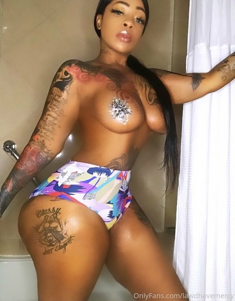 Nacktes geleaktes OnlyFans-Foto von Lawdhavemercy