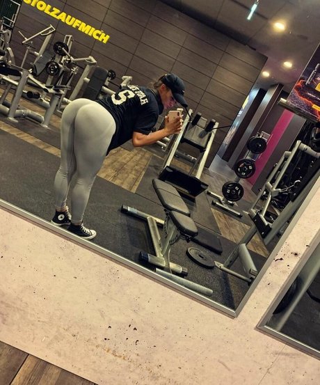 Sarah Slavo
