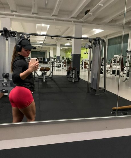 Nacktes geleaktes OnlyFans-Foto von Sarah Slavo