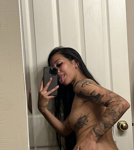 Nacktes geleaktes OnlyFans-Foto von Yurbae