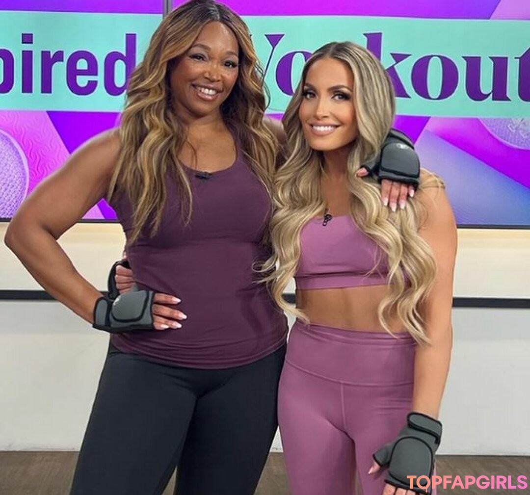 Nacktes geleaktes OnlyFans-Foto von Trish Stratus #1016