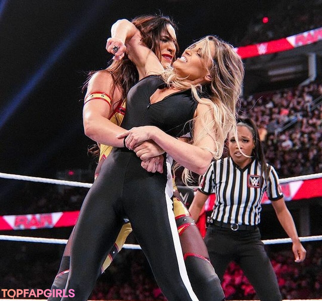 Nacktes geleaktes OnlyFans-Foto von Trish Stratus #1083