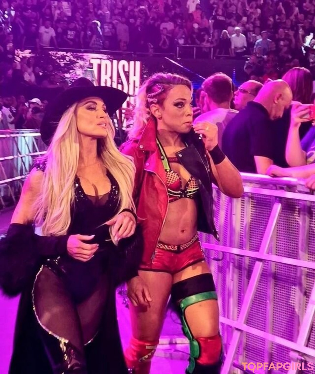 Nacktes geleaktes OnlyFans-Foto von Trish Stratus #1108