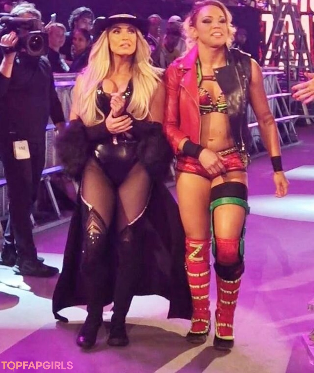 Nacktes geleaktes OnlyFans-Foto von Trish Stratus #1110
