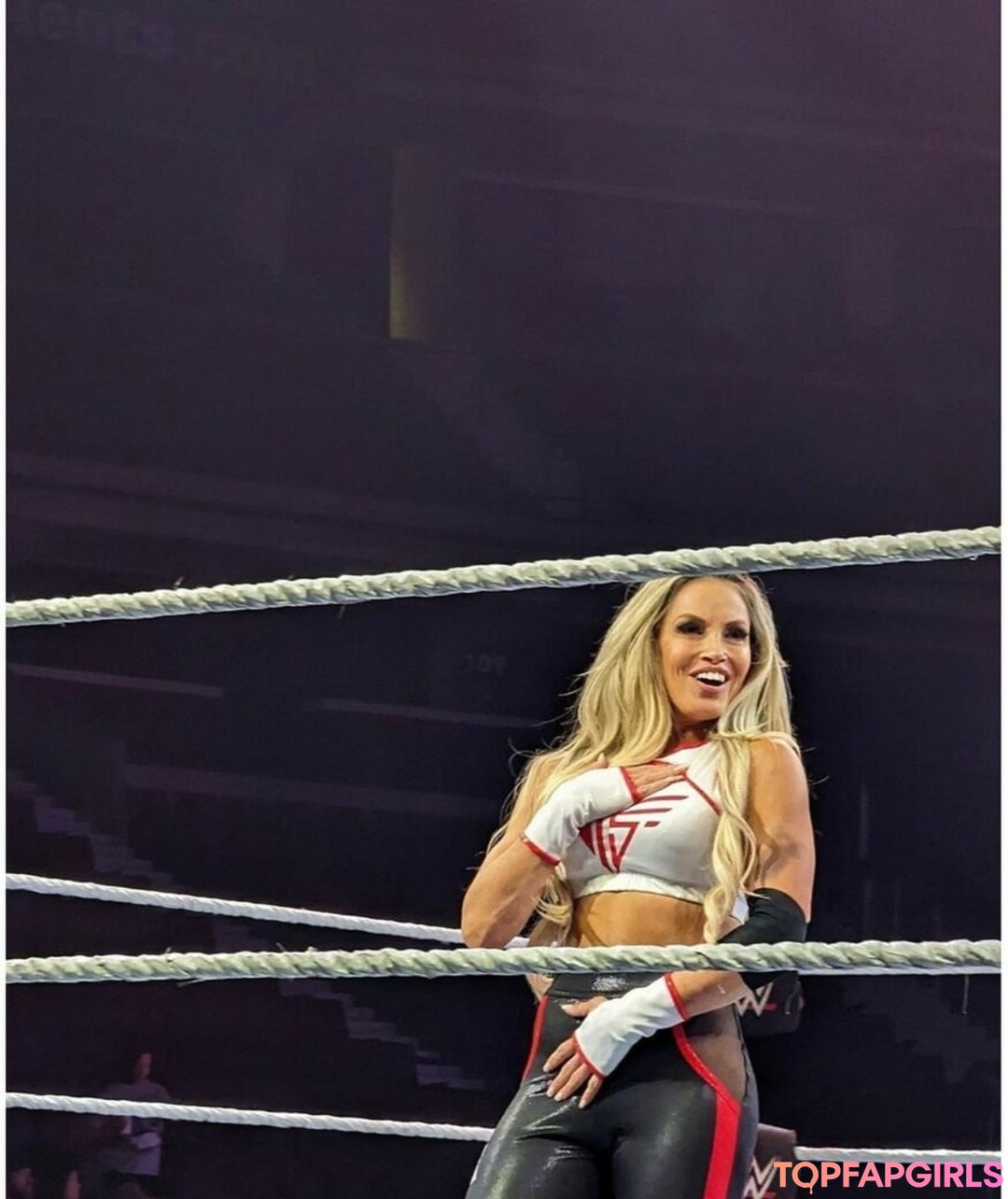Nacktes geleaktes OnlyFans-Foto von Trish Stratus #1167