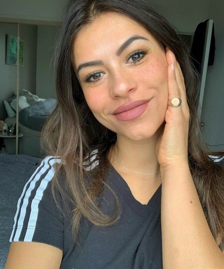 Justine Reine Marie