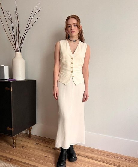 Nacktes geleaktes OnlyFans-Foto von Sadie Sink