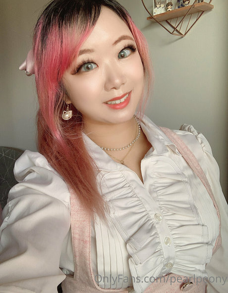 Nacktes geleaktes OnlyFans-Foto von Pearlpeony