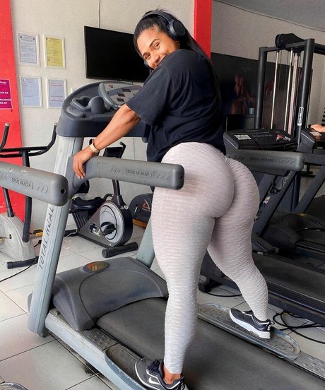 Nacktes geleaktes OnlyFans-Foto von Flavialavinea