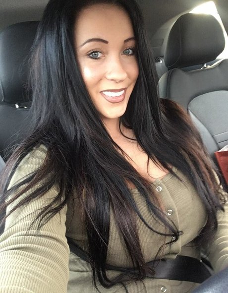 Nacktes geleaktes OnlyFans-Foto von Kelly Louise Sheridan