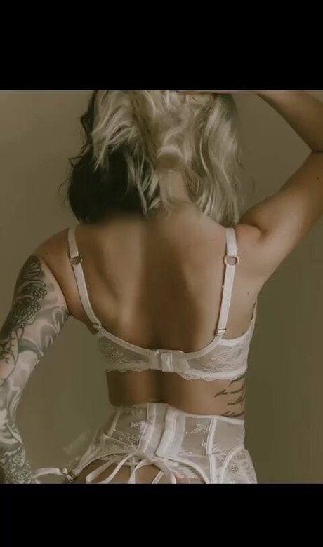 Nacktes geleaktes OnlyFans-Foto von Alyssa Litanski