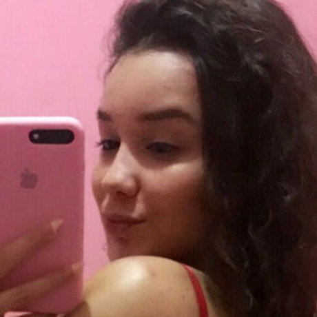 Nacktes geleaktes OnlyFans-Foto von Emilly Santos