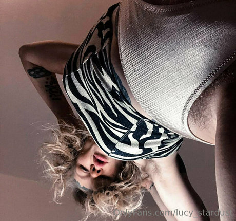 Nacktes geleaktes OnlyFans-Foto von Lucystardust