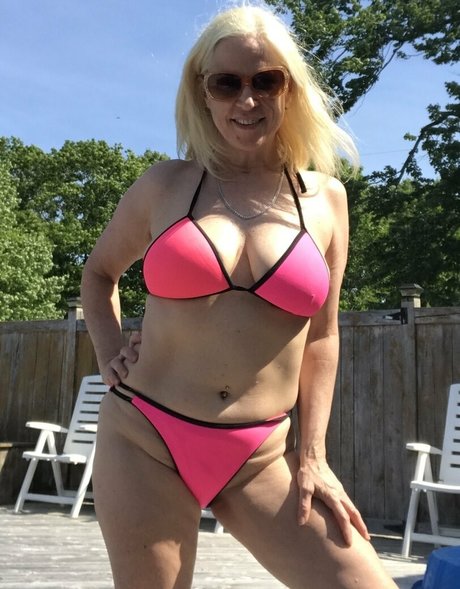 Nacktes geleaktes OnlyFans-Foto von Gartersex