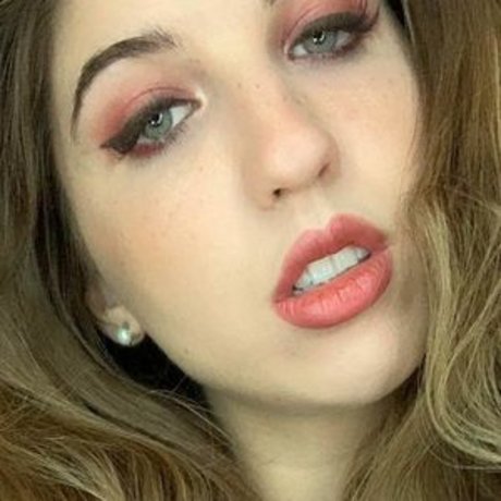 FrivolousFox ASMR