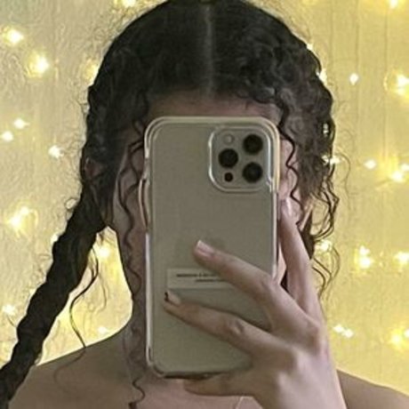 Nacktes geleaktes OnlyFans-Foto von Baguettebabes
