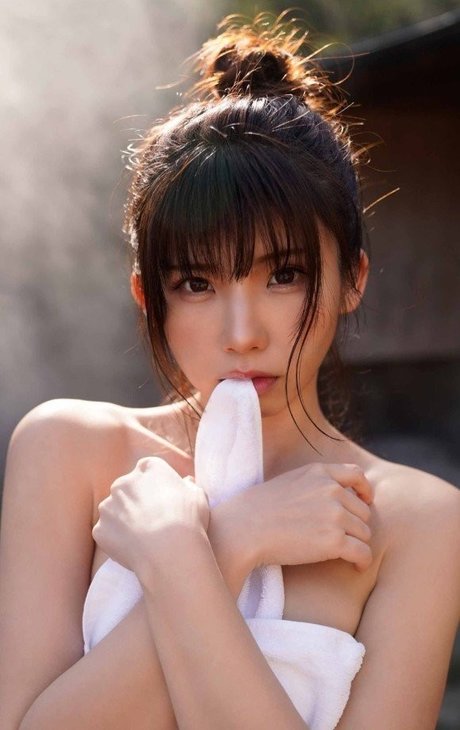 Nacktes geleaktes OnlyFans-Foto von Enako