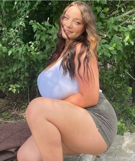 Nacktes geleaktes OnlyFans-Foto von Myah Ramsey