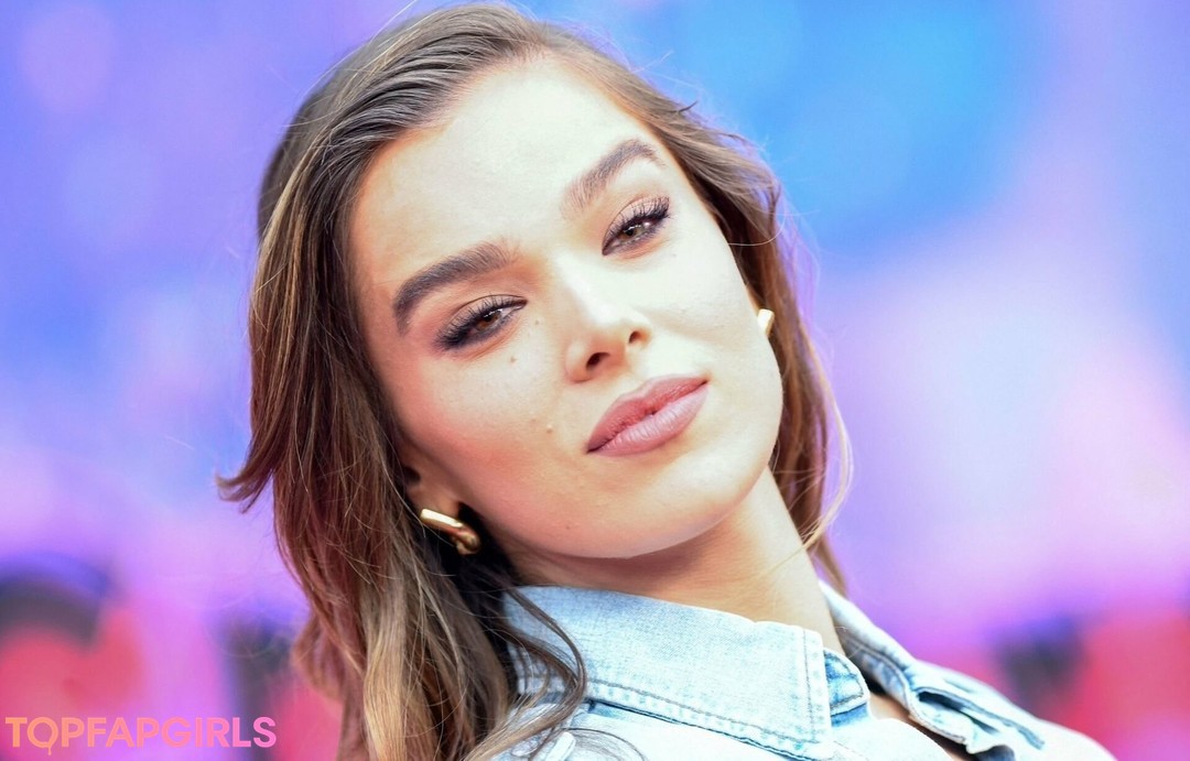 Nacktes geleaktes OnlyFans-Foto von Hailee Steinfeld #1134