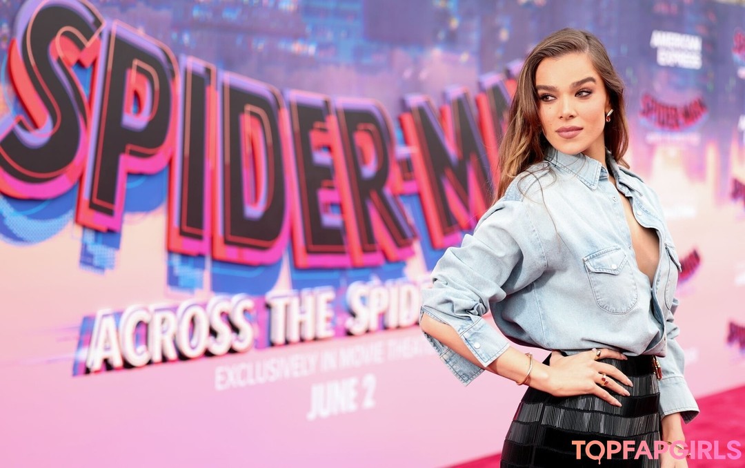 Nacktes geleaktes OnlyFans-Foto von Hailee Steinfeld #1148