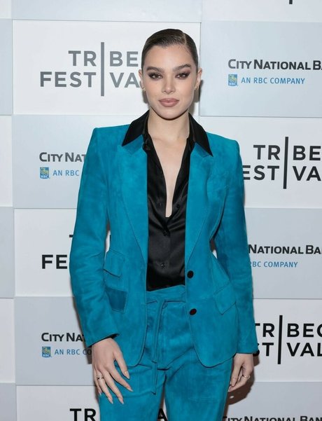 Hailee Steinfeld