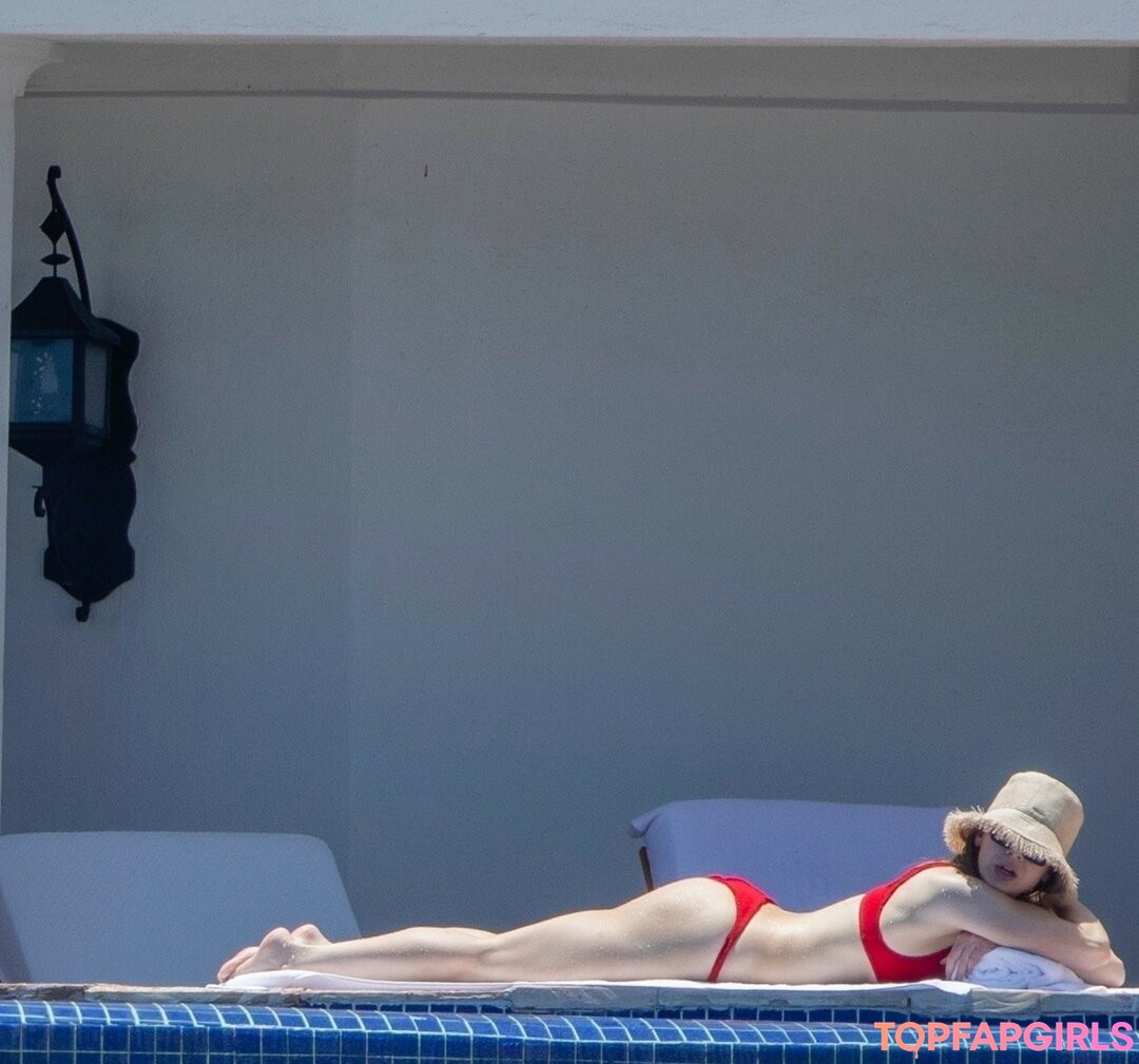 Nacktes geleaktes OnlyFans-Foto von Hailee Steinfeld #1313