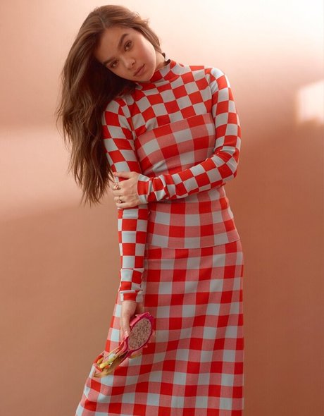 Hailee Steinfeld