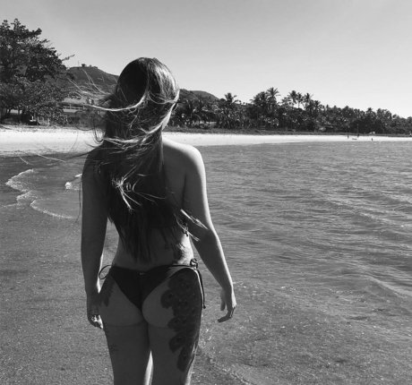 Emille Bee