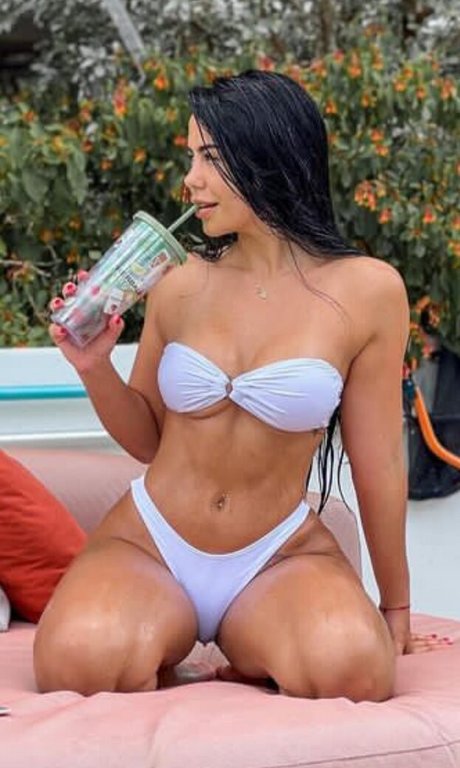 Nacktes geleaktes OnlyFans-Foto von Herbalife Girls