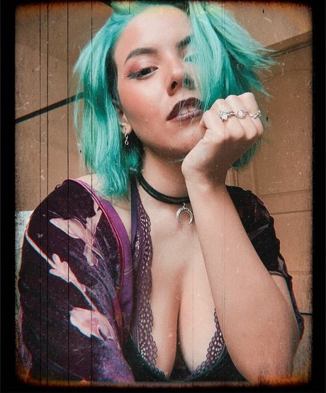 Luna Bloom