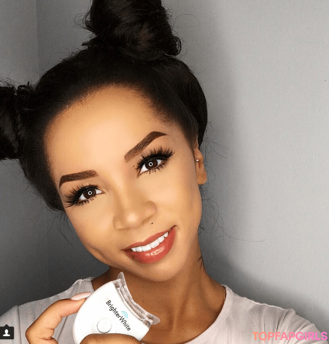Nacktes geleaktes OnlyFans-Foto von Brittany Renner #1178