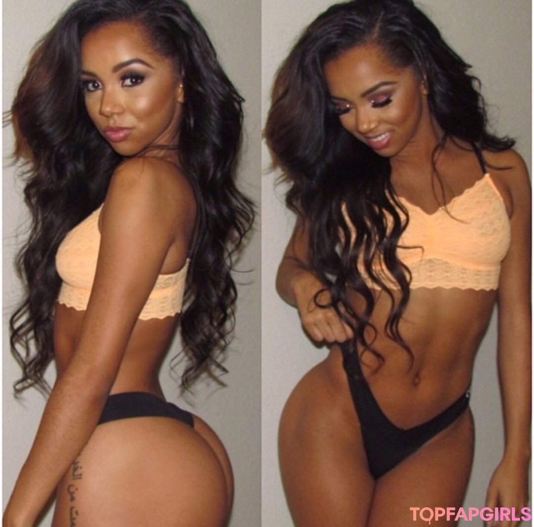 Nacktes geleaktes OnlyFans-Foto von Brittany Renner #1203
