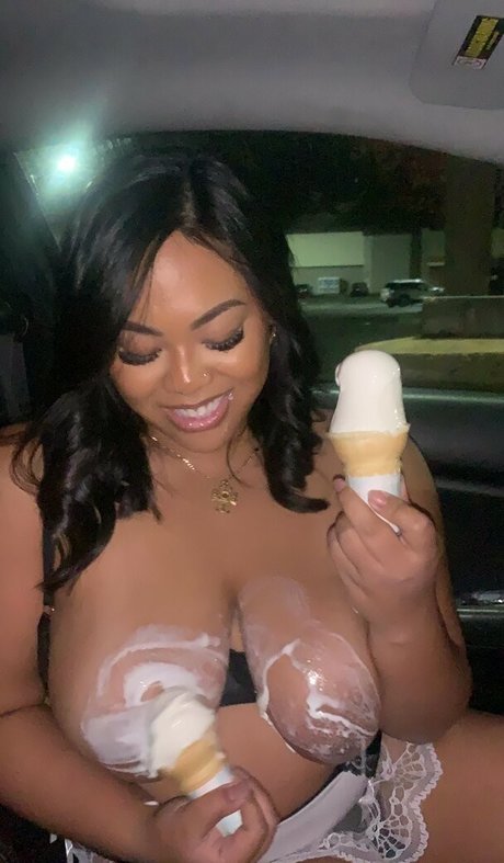 Nacktes geleaktes OnlyFans-Foto von Hydracrystals
