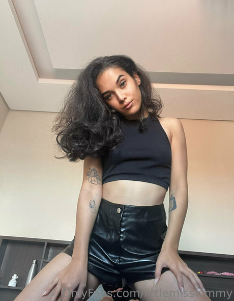 Nacktes geleaktes OnlyFans-Foto von Littlemisskimmy