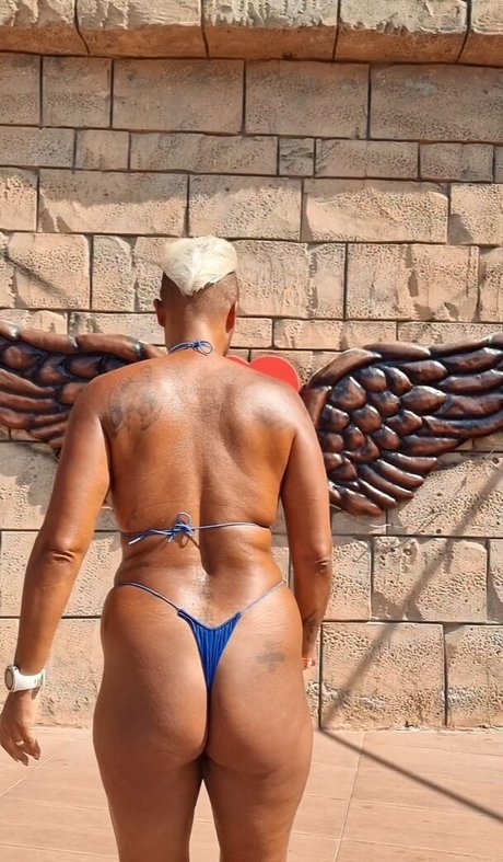 Nacktes geleaktes OnlyFans-Foto von Carro Oberg