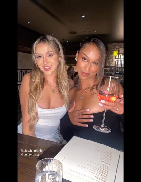 Nacktes geleaktes OnlyFans-Foto von Kiwi Stunner Tasmyn Rose