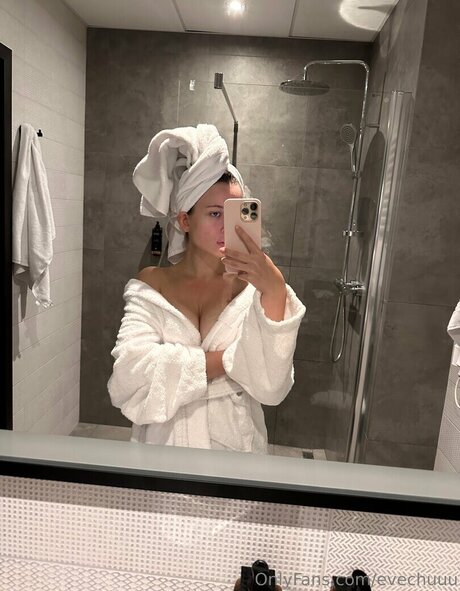 Nacktes geleaktes OnlyFans-Foto von Ewazuzanna