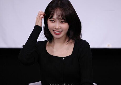 Kim Chaewon