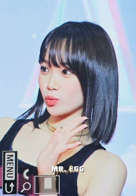 Kim Chaewon