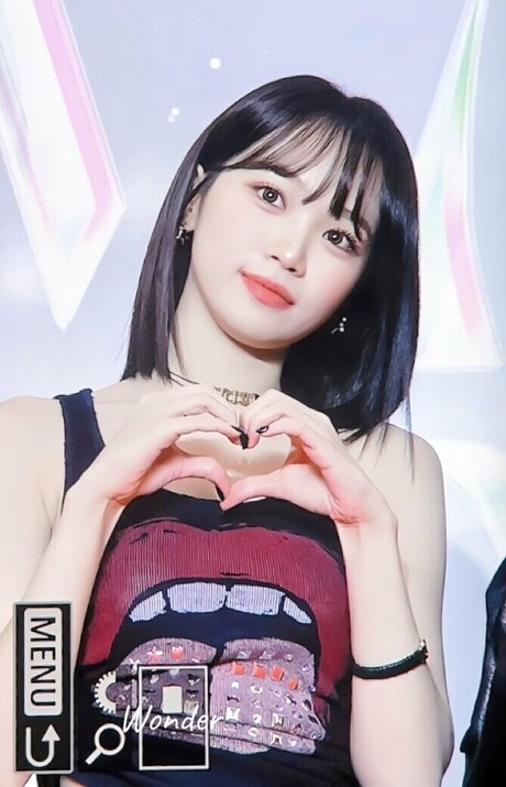 Kim Chaewon