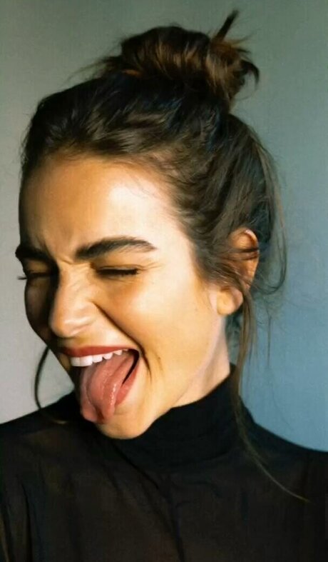 Camila Mayrink